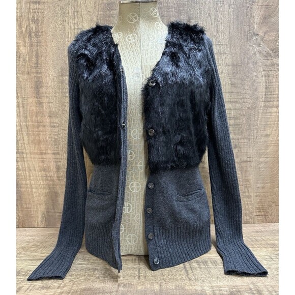 Simply Vera Vera Wang women size M black and gray faux fur button cardigan - Picture 3 of 9